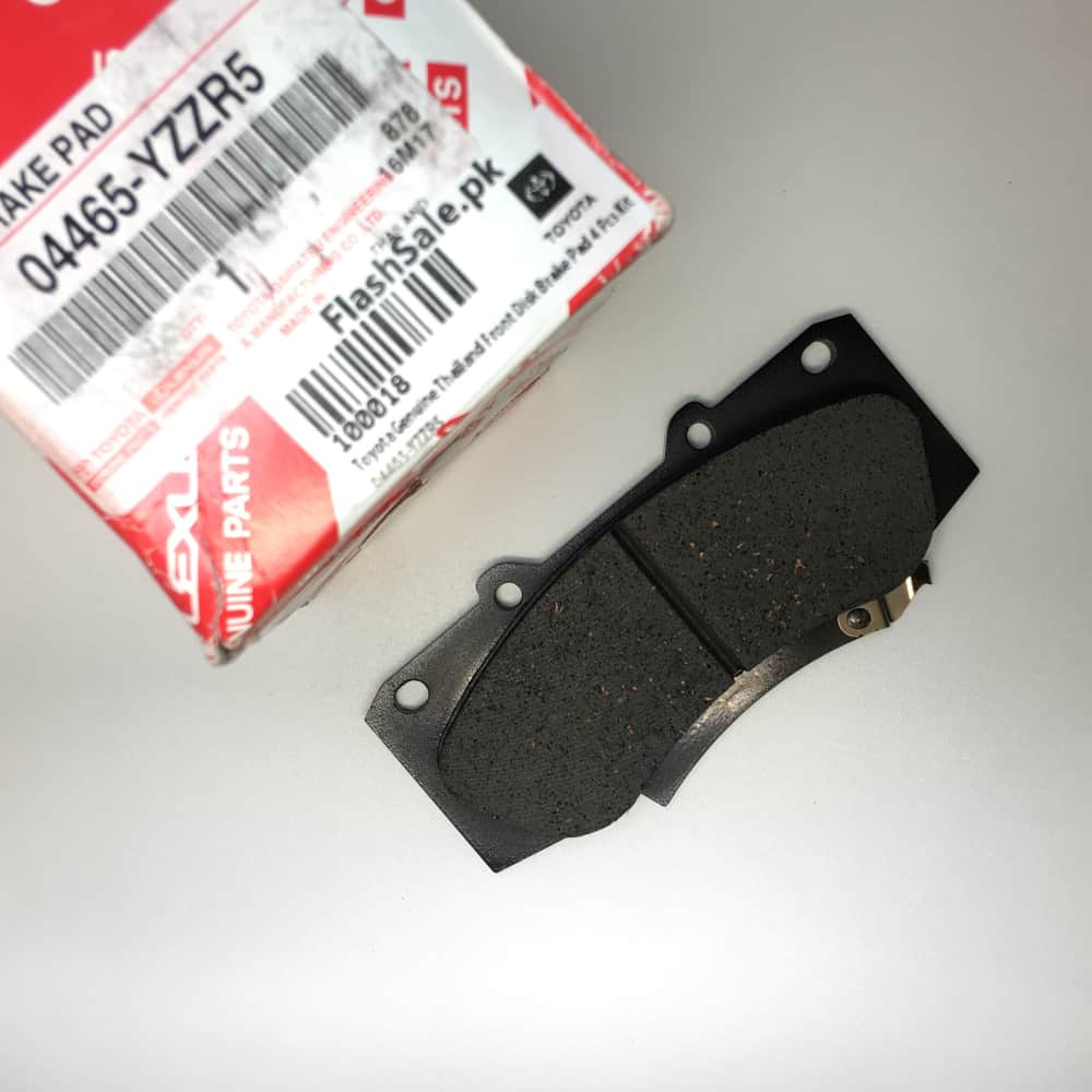 Toyota Genuine Thailand Front Disk Brake Pad 4 Pcs Kit 04465YZZR5