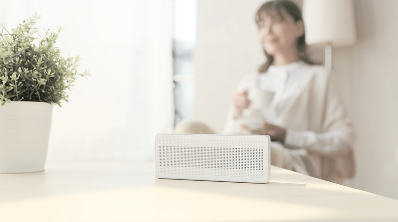 xiaomi mi bluetooth portable square box speaker (white)