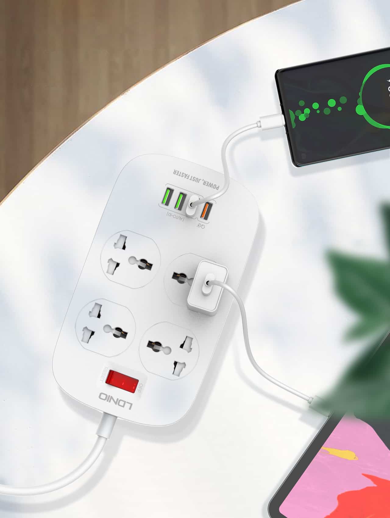 ldnio sc4407 10a 2500w power strip extension with 4x multi 250v power sockets 1x qc 3.0 18w 3x 3.1a 5v auto-id usb ports